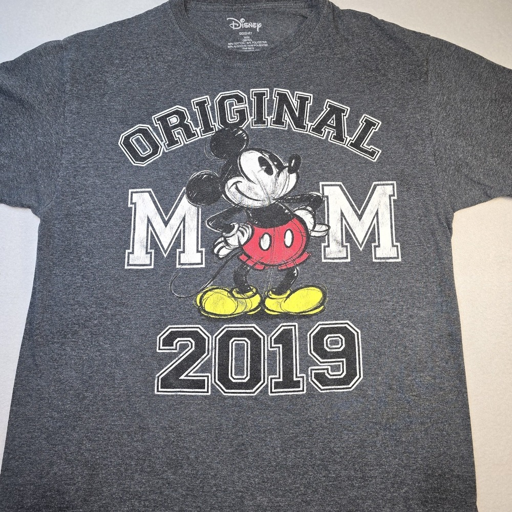 Disney Mickey Mouse Original Mom 2019 T Shirt M Gray Distressed Vintage Vacation
